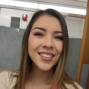 Meet your Posher, Maya